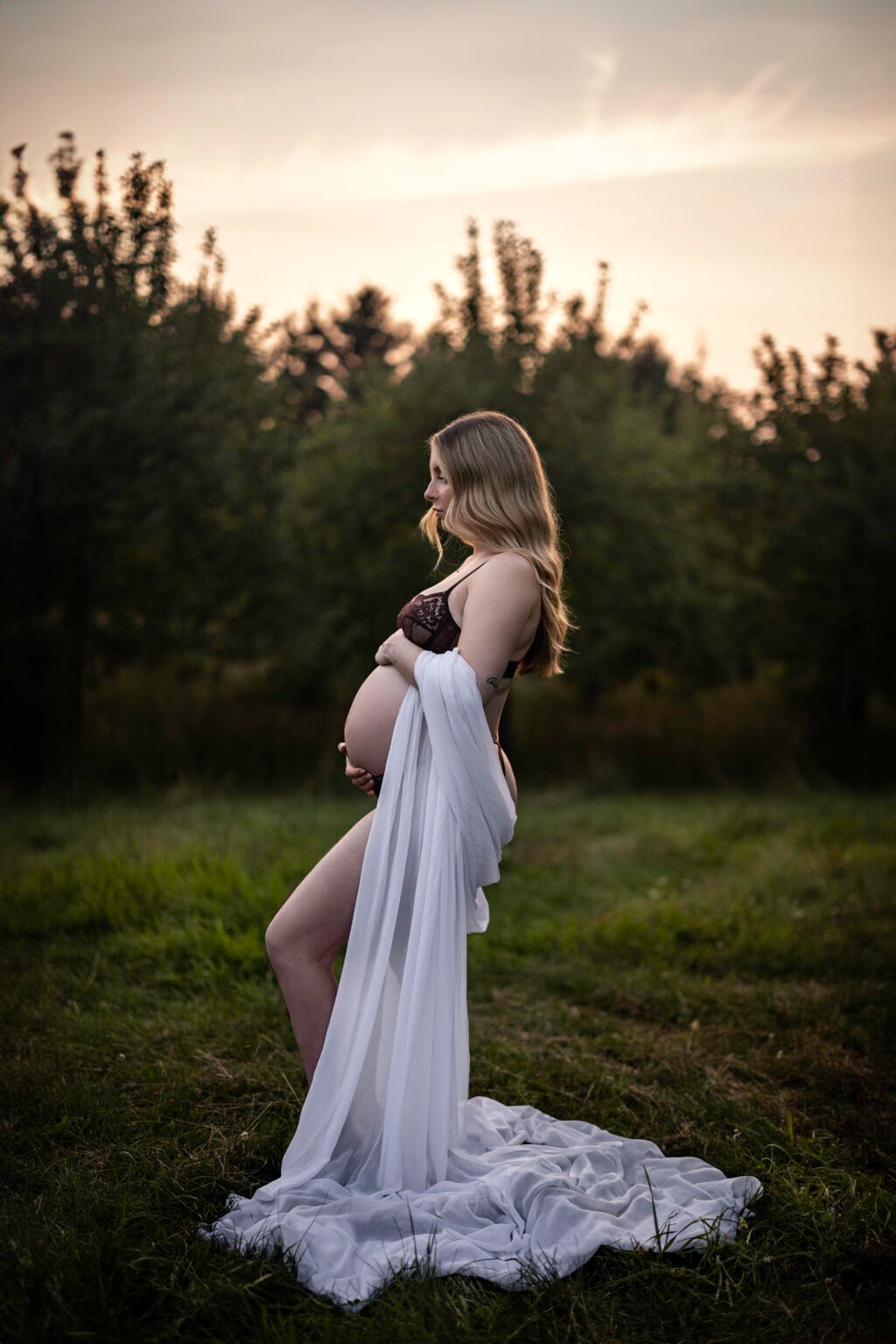 Séance maternité à Granby — Rébecca Vandal, photographe à Granby