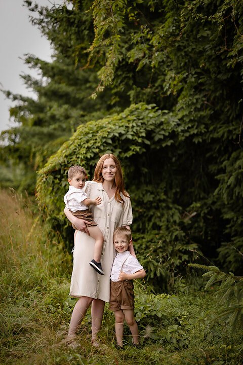 Photo de famille à Granby, par Rébecca Vandal - Photographe